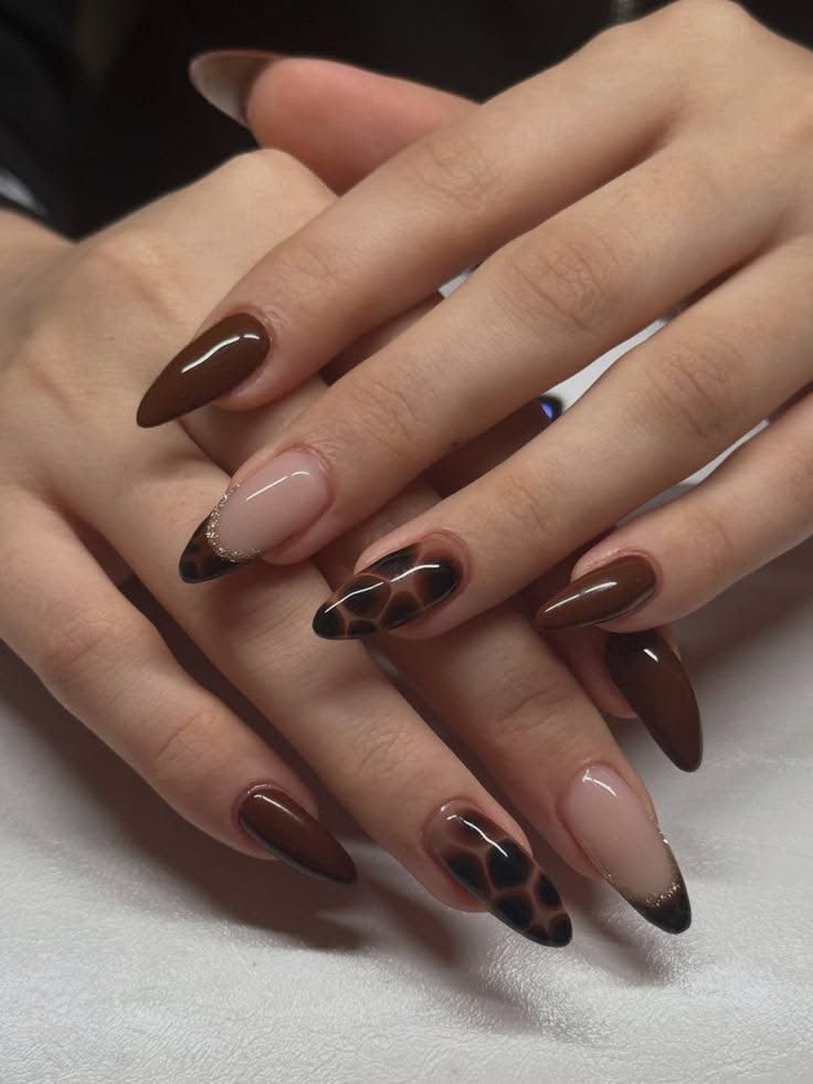 Sut beyaz french tip tırnak modeli